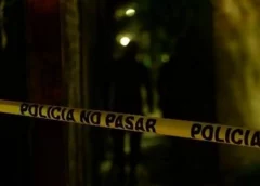 Mw3r3 masculino de la tercera edad al interior de un motel en Veracruz.