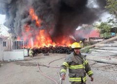 Reportan fuerte incendio en Boca del Río, Veracruz