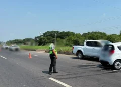 Reportan cierre parcial de circulación en carretera de Veracruz; checa a qué altura