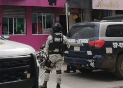 Causa incertidumbre sorpresivo operativo con cateo en un bar de Cd. Mendoza, Veracruz.