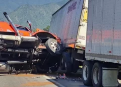 Se registra aparatoso choque en autopista Córdoba-Mendoza; así habría ocurrido.