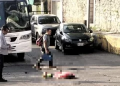 Mw3re septuagenaria tras ser arrollada por presunto autobús de transporte público en Av. 2 y calle 6 de Córdoba, Veracruz.