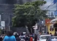 Explosión de pipa distribuidora de gas, causó movilización de grupos de auxilio; hay lesionados y varias casas dañadas.
