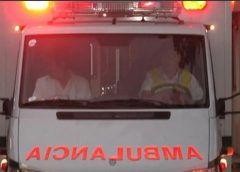 Se accidentan 2 jóvenes motociclistas en Orizaba; uno pierde la v1d4.