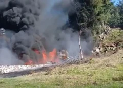 Autoridades confirman mw3rt3 del conductor de la pipa que explotó en la carretera  Xalapa – Perote.