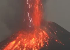 En intensa actividad entra Volcán y preocupa su cercanía al mar.