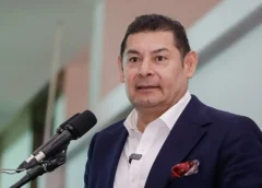 Gobernador de Puebla Alejandro Armenta descarta operativo para capturar a ‘El Toñín’, líder huachicolero.